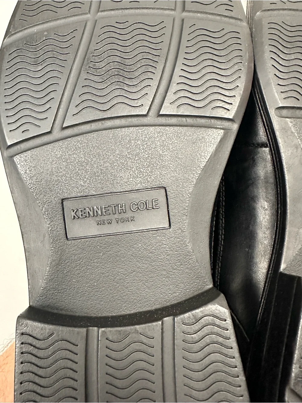 Kenneth Cole New York NY Leather Slip On Loafers Size 13 NWOB